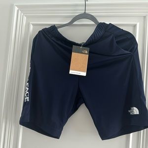 boys NWT north face shorts xl